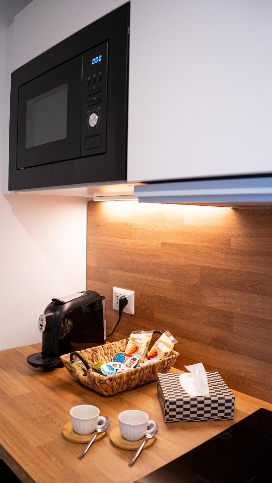 Mimi Guest House Бари Экстерьер фото