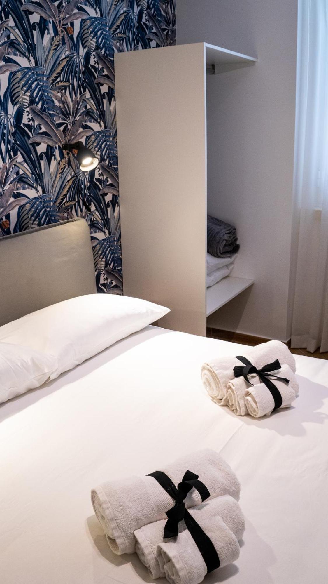 Mimi Guest House Бари Экстерьер фото